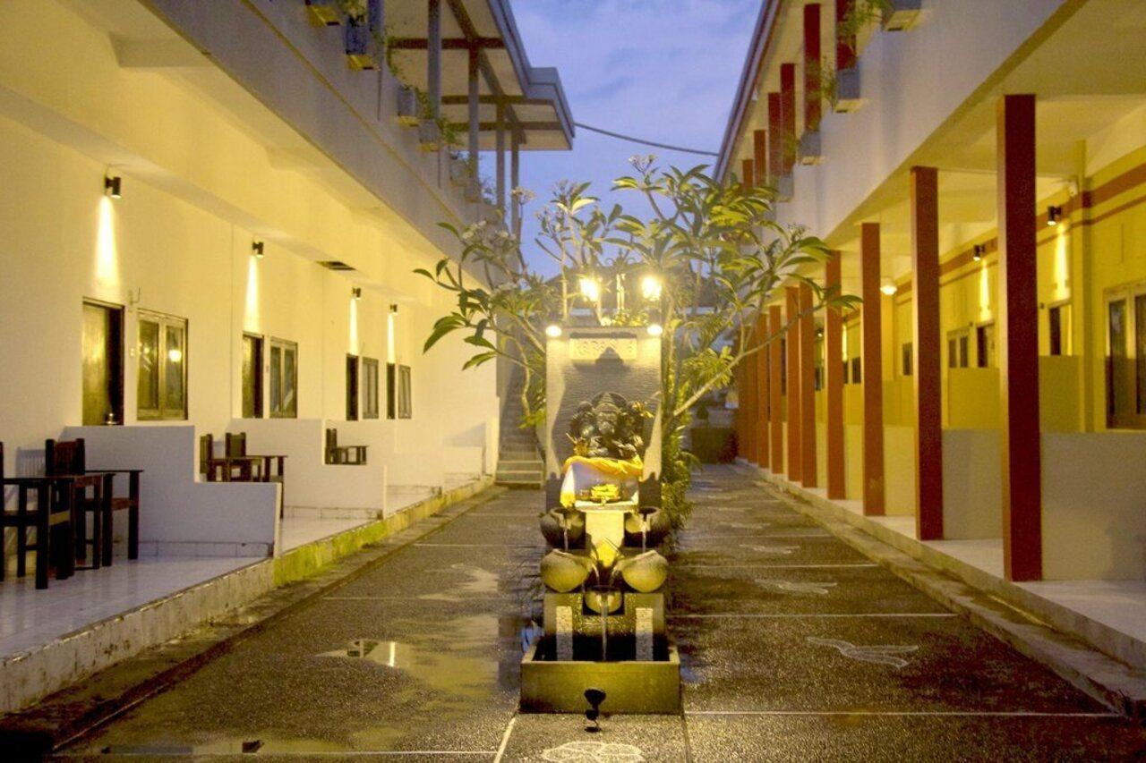 Rabasta Enjoy Kuta Hotel Kuta Lombok Exterior foto